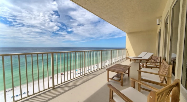 Номер Standard Spectacular Gulf front Condo with Beach and Picnic Area Access - Unit 1406 by RedAwning