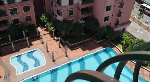 Апартаменты с видом на бассейн Marimari Marina Service Condo
