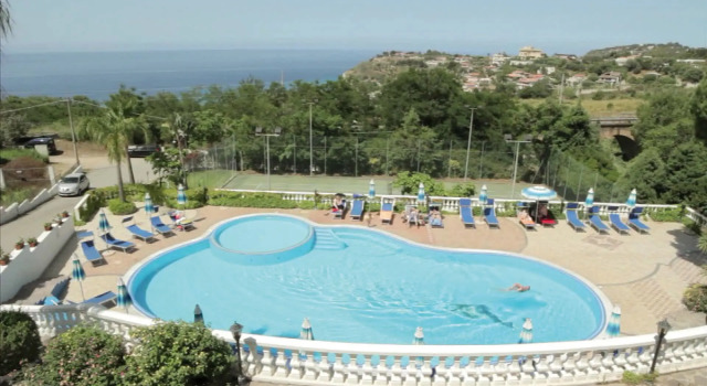 Villaggio Hotel Pineta Petto Bianco