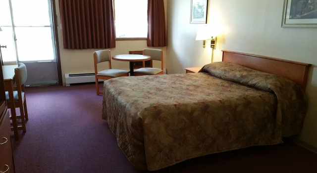 Yellowhead Motel, Buchen Sie Motel Valemount 