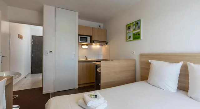 Kosy Apparthotels Troyes City & Park, Забронировать Отель Отели Труа 3 звезды, рядом с Театр Madeleine, 3*
