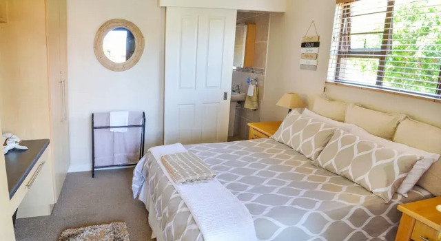 The River House, Buchen Sie Pension Colchester 