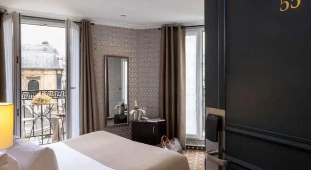 Двухместный номер Superior с балконом Hotel Abbatial Saint Germain