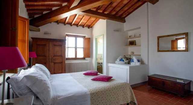 Villa Gerosa, Buchen Sie Villa Hotels in Elsa-Tal mit Parkplatz, Parkplätze