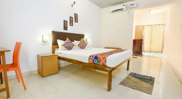 Номер Deluxe FabHotel Benz Destination - 700m Candolim Beach