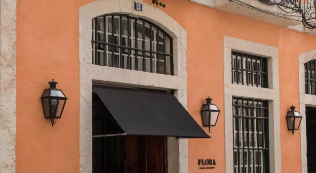 FLORA Chiado Apartments
