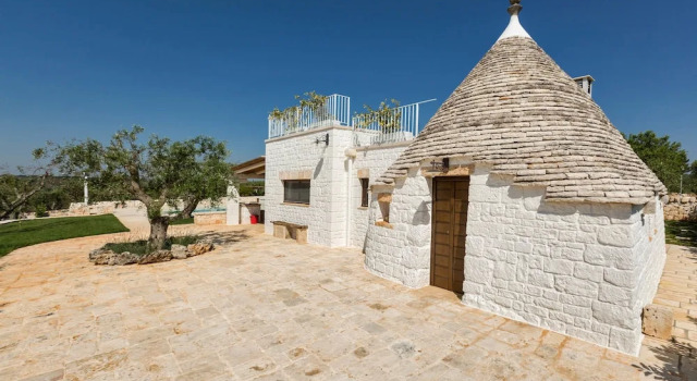 Trulli Monsalis, Varaa Hotelli Alberobello Bari Province