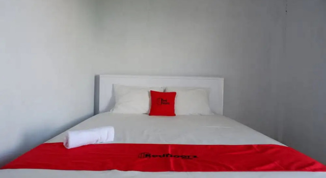 Hotel Surya Wisata by RedDoorz