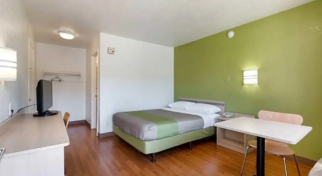 Номер Standard Motel 6 Austin, TX - Airport - South