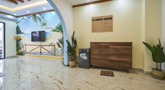 La Lumiere Harbor House, Забронировать Отель Отели Халонг с парковкой, Парковка