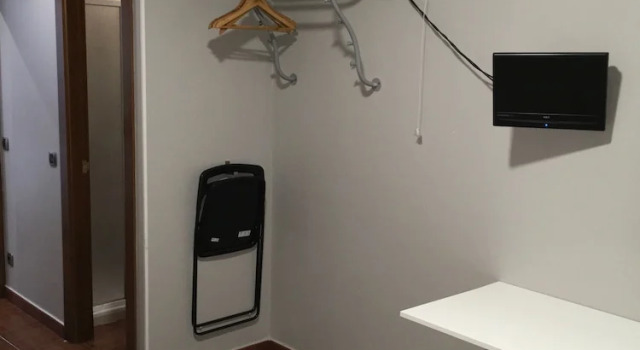 Трёхместный номер Standard Pensión La Bilbaina - Albergue Logroño