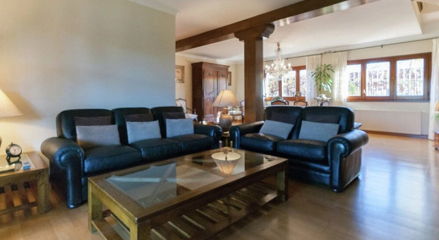 Magnificent Villa in Peralada with Private Pool, lovely garden, with chill out!, Buchen Sie Villa Perelada Girona