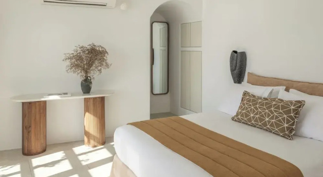 Cave Suite Oia