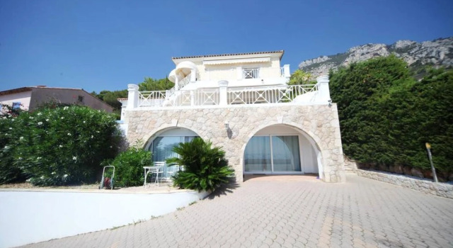 Villa With 4 Bedrooms in Beausoleil, With Wonderful sea View, Private Pool, Furnished Terrace - 3 km From the Beach, Book Villa Sommerhuse i Monaco, Hytte