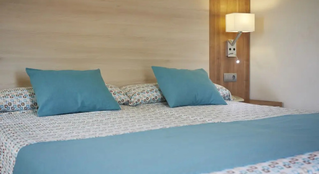 Номер Premium с видом на бассейн Invisa Hotel Club Cala Blanca