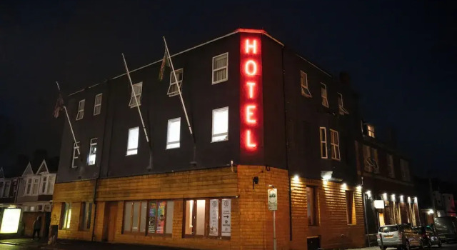 Hotels 247