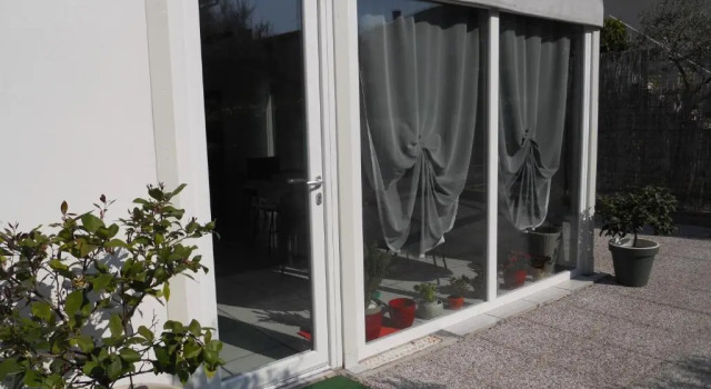 B&B Villa Flora, Prenota Bed & breakfast Hotel a Veneto con parcheggio, Parcheggio