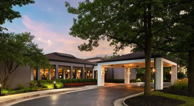 Люкс Courtyard Cincinnati Blue Ash
