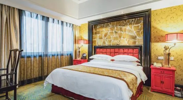 Люкс Executive Chongqing Plaza Hotel