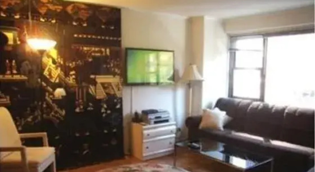 Apartamentos Midtown West 3000