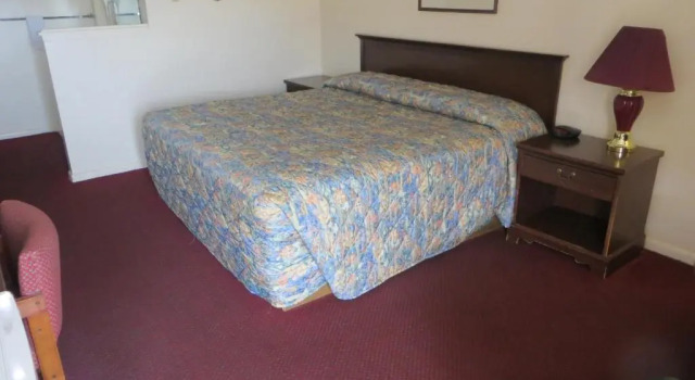 Номер Standard Travelers Lodge