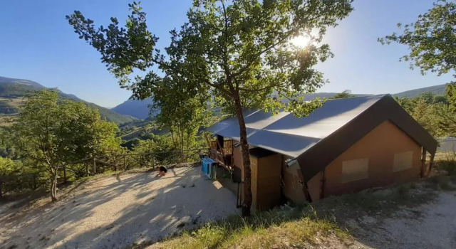 Тент Camping Villaggio Il Collaccio