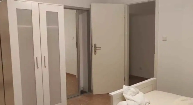 Apartment Osterstraße 122, Забронировать Апартаменты/квартира Ганновер Нижняя Саксония, рядом с Театр "Коммедиа Футура" на заводе "Айсфабрик"