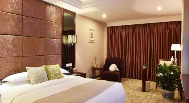 Wanyou Conifer Hotel Chongqing, Buchen Sie Hotel 4-Sterne-Hotels in Chongqing, 4*