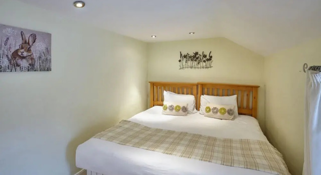 Host Stay Church View Cottage