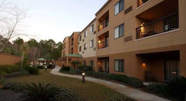 Courtyard Valdosta, Rezerwuj Hotel Hotele w Valdosta z parkingiem, Parking