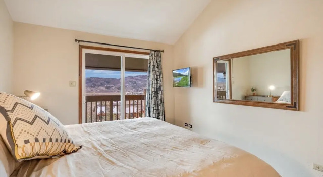 Winterset 3 3 Bedroom Condo by RedAwning