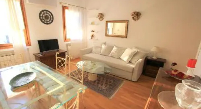 Apartment Casa Nuova, Забронировать Апартаменты/квартира Апартаменты Венеции, рядом с Консульство Франции в Венеции, Апартаменты/квартира