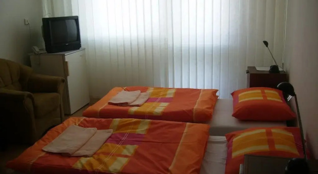 Hotel Atom, Buchen Sie Hotel Levice Nitriansky kraj