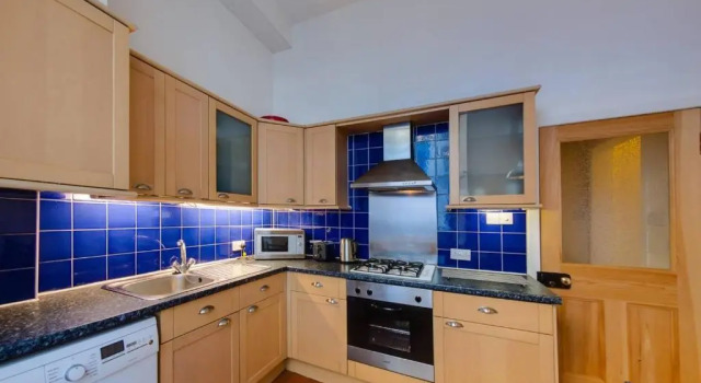ALTIDO Spacious 2Bed in Heart of Old Town - Diagon Alley, Забронировать Отель Старый город Эдинбург, рядом с Национальный музей Шотландии