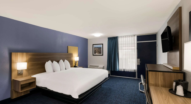 Двухместный номер Standard SureStay Plus by Best Western Pigeon Forge