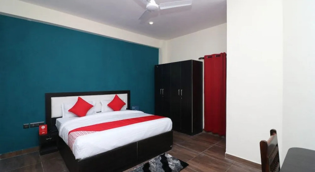 OYO 30251 Rosebury, Забронировать Отель Гургаон Gurgaon Region, рядом с Ansal University