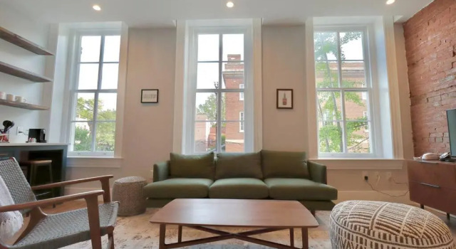 9 Suites at Prince Street Inn, Забронировать Отель Александрия 