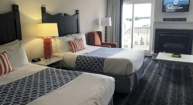 Fern Resort, Book Ferieresort Hoteller i Orillia med parkering, Parkering