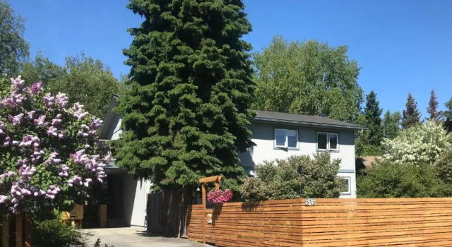 Люкс Deluxe Gardenside Bed and Breakfast