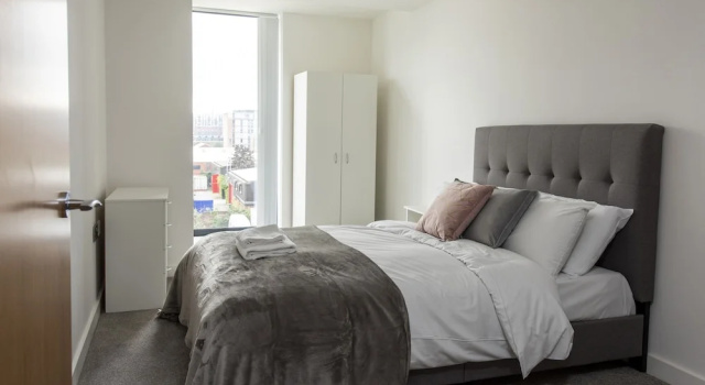 Апартаменты Luxury Cosy 2BR Apt Arndale Northern Qtr