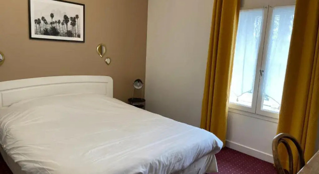 La Tablée Médiévale, Rezervovat Hotel Hotely v Ain s parkováním, Parkování