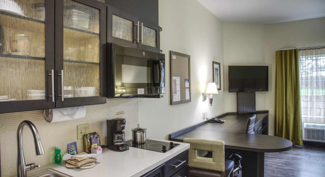 Четырёхместный люкс Candlewood Suites - Austin North by IHG