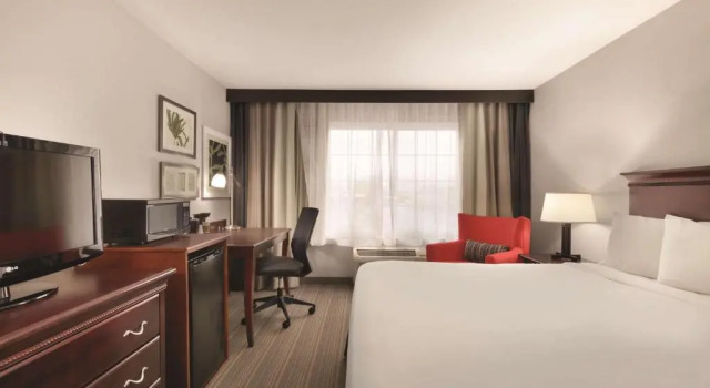Номер Standard Garner Hotel Madison - Huntsville Airport by IHG