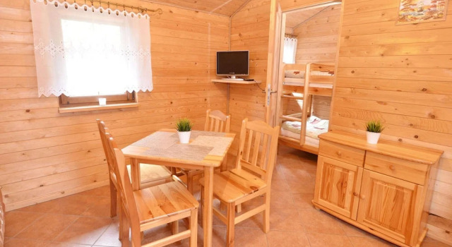 Бунгало Serene Bungalow in Darlowko With Large Garden