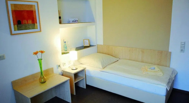 Номер Standard Adam Hotel