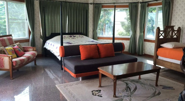 The Log Home Experience Khao Yai