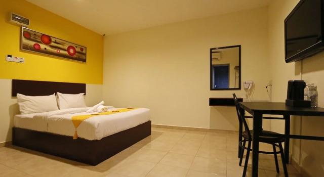 Двухместный номер Standard Swing & Pillows - Golden Roof Hotel Falim, Ipoh