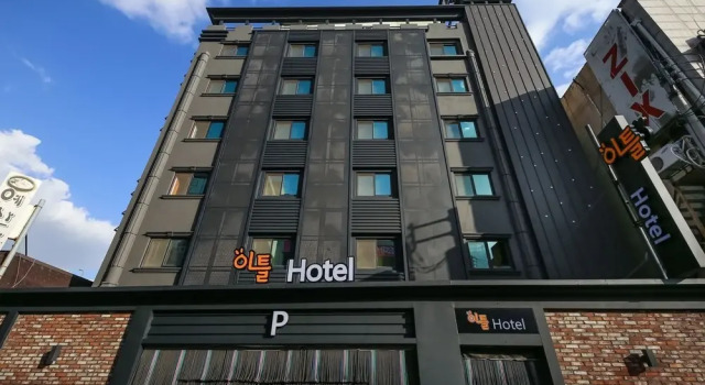 Asan Iteul, Prenota Hotel Asan Chungcheongnam-Do