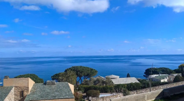 Superb apartment with sea view, 200m from beach, Varaa Huoneisto  