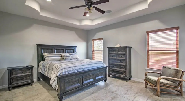 Коттедж South Padre Paradise w/ Saltwater Pool Near Golf!